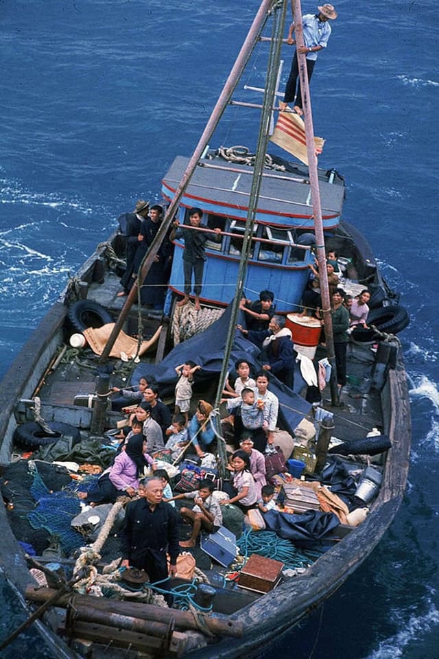 Un devoir de mémoire 1975-2025
