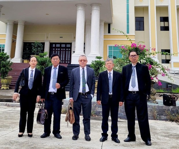 Quand le Vietnam pourchasse ses avocats